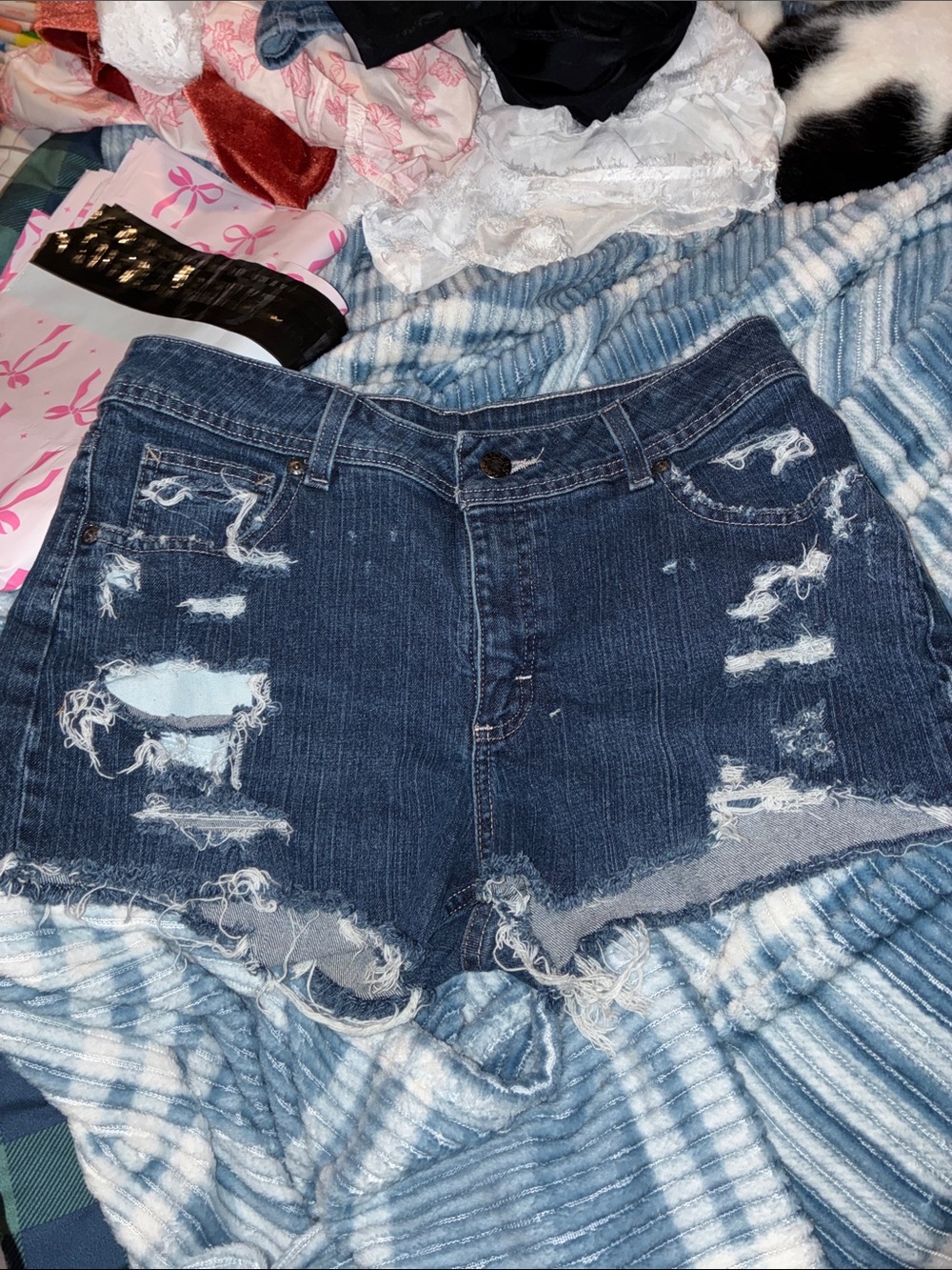 Distressed Dark Blue Denim Shorts - Casual High-Rise